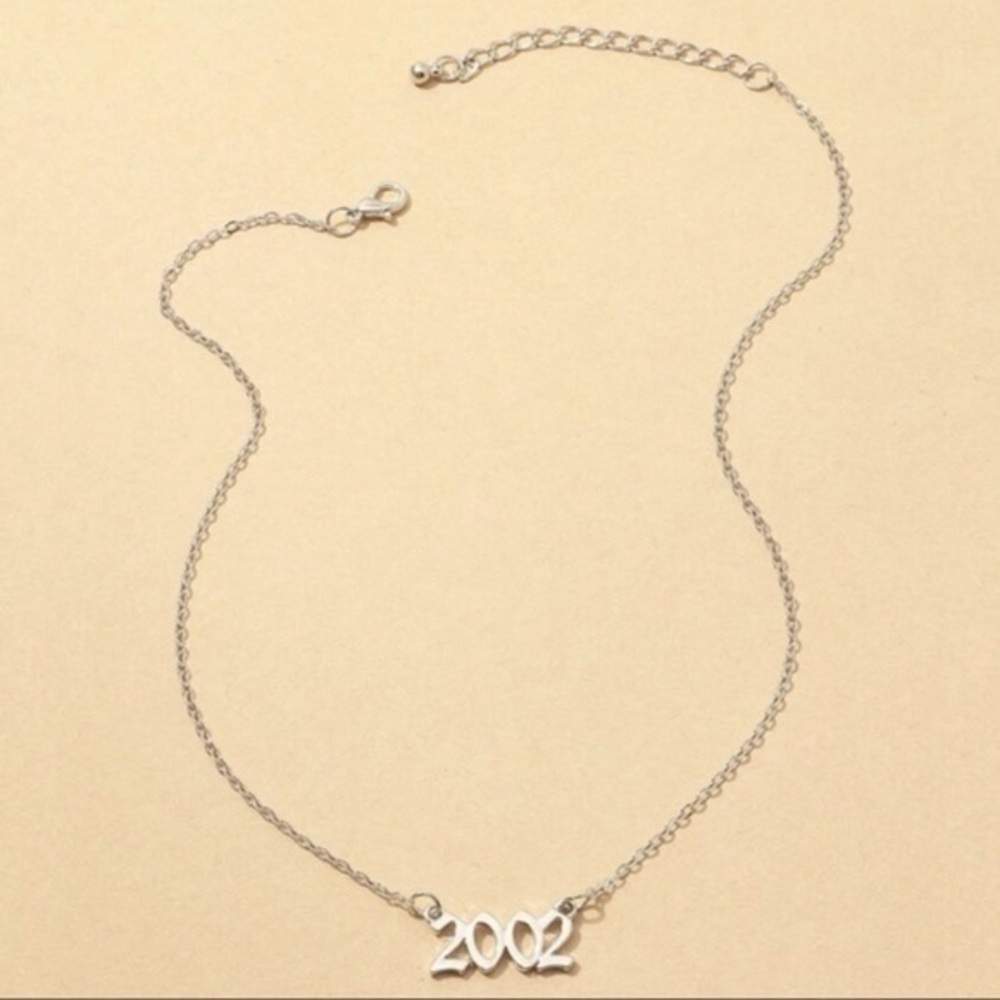 3/$30 🤍 Established “2002” Necklace